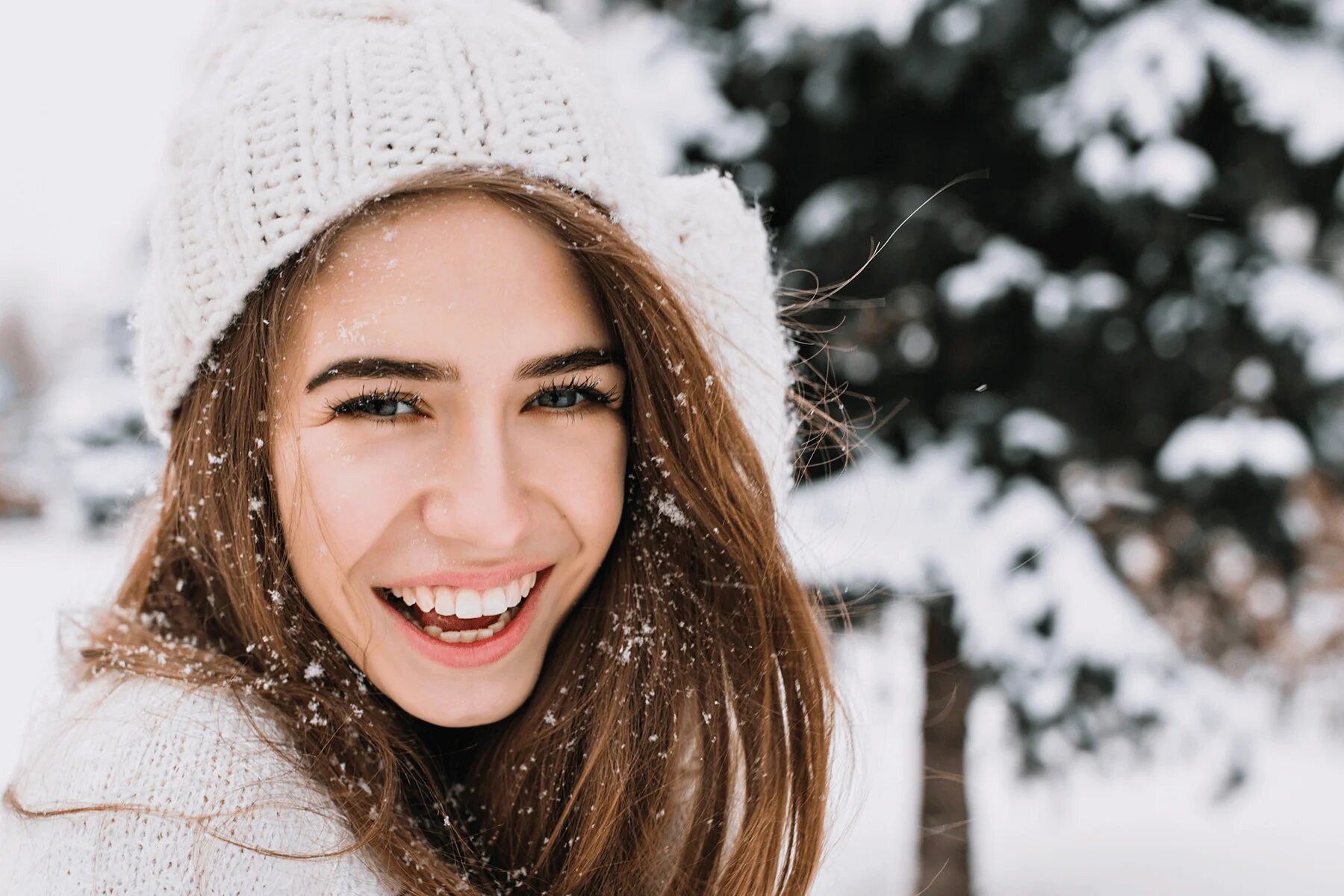 Ice Queen Chronicles: Your Ultimate Winter Skincare Handbook